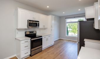 821 NW 21st Ct, Ankeny, IA 50023