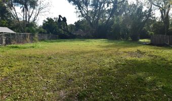 412 E 7TH St, Apopka, FL 32703