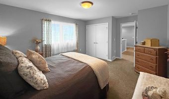 3906 Lone Peak Dr, Bismarck, ND 58503