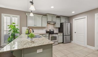 111 Acacia Ln, Abbeville, LA 70510