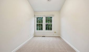 21208 HEDGEROW Ter, Ashburn, VA 20147