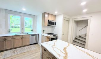 1730 N ONEIDA St, Appleton, WI 54911