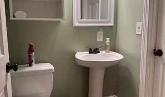 345 Broadway, Bangor, ME 04401