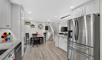 2785 Rosewood Dr, Arnold, MO 63010