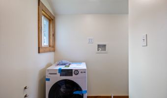 42328 N Oak St, Antioch, IL 60002