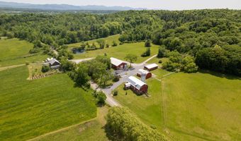 640 Orchard Dr, Bridport, VT 05734