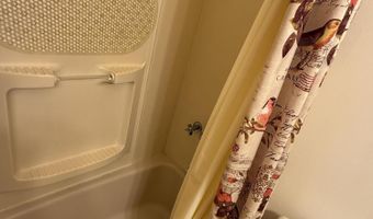 159 Waldo Ave, Belfast, ME 04915