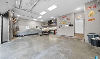 304 S Country Club Ave, Brandon, SD 57005