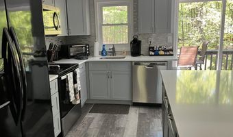 42 Hillcrest Dr, Albrightsville, PA 18210
