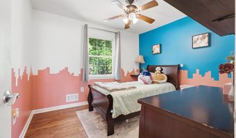 6812 LAMP POST Ln, Alexandria, VA 22306