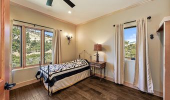 987 Dead Indian Memorial Rd, Ashland, OR 97520