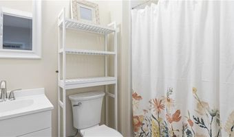 3200 Mendon Rd, Cumberland, RI 02864