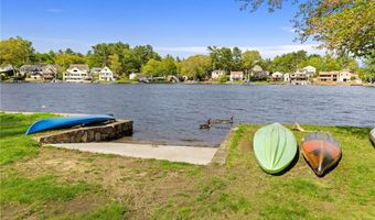 250 Shippee Plat Rd, Coventry, RI 02816
