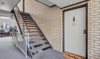 102 A Shadalane Walk A, Ballwin, MO 63011