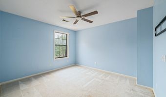33 Bay Path Way 33, Branford, CT 06405