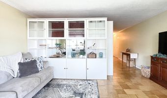 2 Hawthorne Pl 16K, Boston, MA 02114