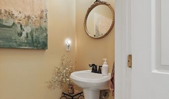 67 Southwick Ct 67, Cheshire, CT 06410