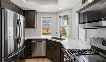 633 Thunder Gln, Escondido, CA 92027