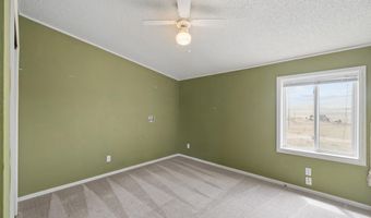 1806 S MOUNTAIN SHDW Ln, Cheyenne, WY 82009