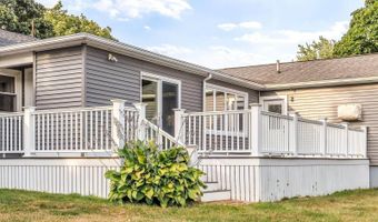123 Mount Hope Ave, Bangor, ME 04401