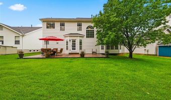 614 Whispering Willows Ct, Ballwin, MO 63021