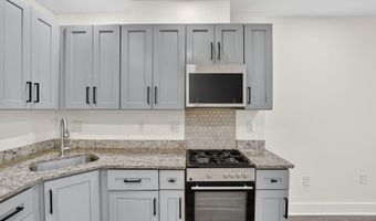 1821 T St NW, Washington, DC 20009