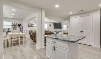 109 W Purdom Ave, Alvarado, TX 76009