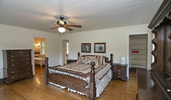 90 Taylor Ln, Alderson, WV 24910