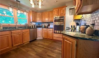 7720 Rice Rd, Amherst, OH 44001