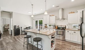 10 Memory Ln, Arden, NC 28704