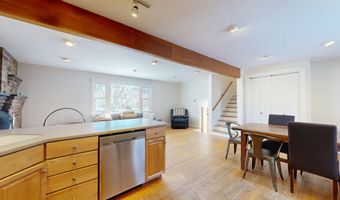 104 Lakewood Pkwy, Burlington, VT 05408