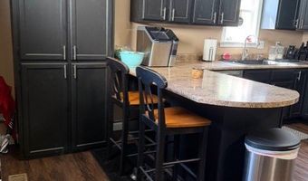 42 May St, Auxier, KY 41602