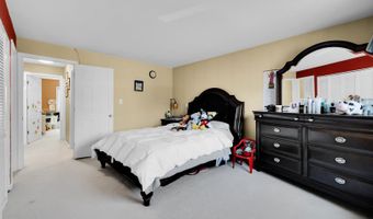 2245 Nichols Rd C, Arlington Heights, IL 60004