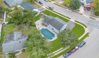 41 Deck St, Barnegat, NJ 08005