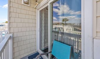 602 W Ft Macon Rd 114, Atlantic Beach, NC 28512