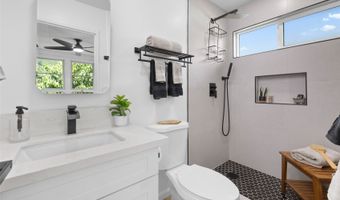 3175 Poelua Pl, Honolulu, HI 96822