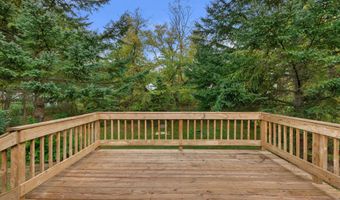 440 BEVERLY Dr, Amherst, WI 54406