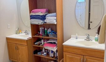 1645 Winchester Dr, Elko, NV 89801