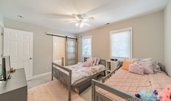 2823 Whiting Ave, Charlotte, NC 28205