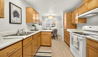 920 Mountain Meadows Cir, Ashland, OR 97520