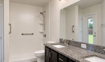 226 LAKE VISTA Dr, Auburndale, FL 33823