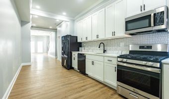 820 N MONROE St, Baltimore, MD 21217