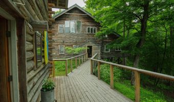 58 River Rd, Abbot, ME 04406