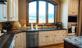 29 WHITE POINT Rd, Cora, WY 82925