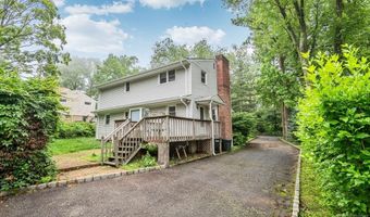 27 Alpine Dr, Alpine, NJ 07620