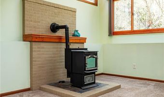 173 Whaley Hollow Rd, Coventry, RI 02891