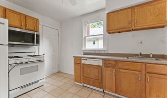 5916 Woodmont Ave, Cincinnati, OH 45213