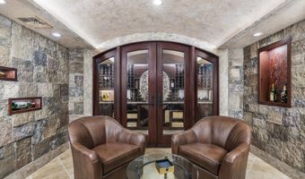 1 Stoneridge Dr, Albany, NY 12211