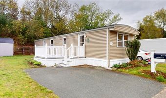 14 Krzak Rd, North Kingstown, RI 02852