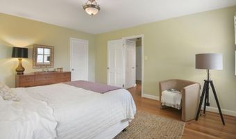 7205 RADNOR Rd, Bethesda, MD 20817